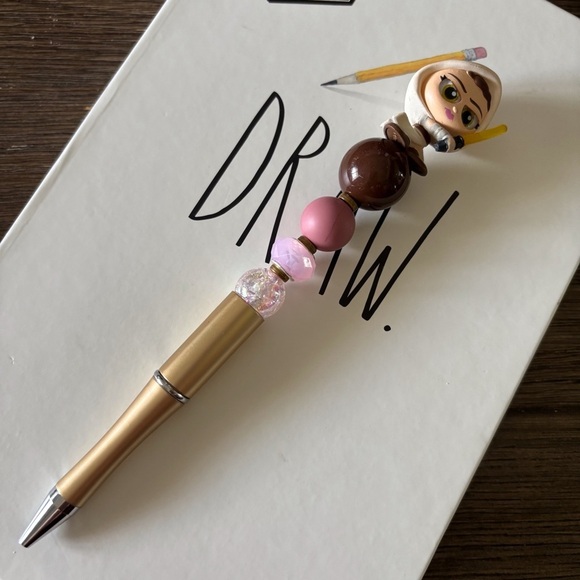 Disney Doorables: Star Wars: Rey handmade beaded pen - Picture 2 of 3
